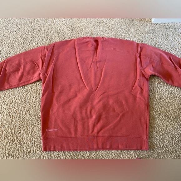 Lululemon Perfectly Oversized Crew Soft Cranberry Size 10 - Picture 5 of 6